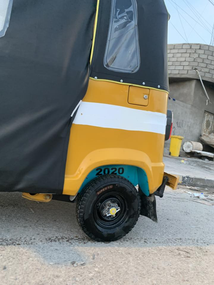 سلام عليكم تكتك للبيع مديل 2019طالعه بل2002تكتك جاهزه مجهزه كلش من كلشي تاير جديد جادر جديد كلجات جدد عينه جديده رقم وسنويه بسمي تحويل ثاني يوم مكاني بصره قبله حي القام نتصل*********** سعر 6000بي مجال بصيط
