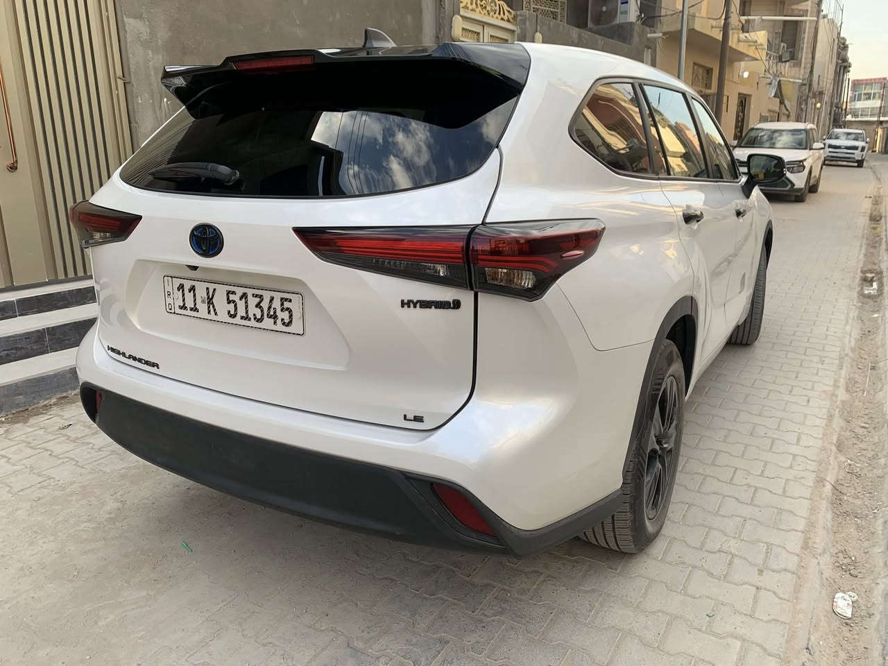 السلام عليكم /هايلندر موديل ٢٤ بأسمي مواصفات LE حادث اماميبيه تبديل بنيد وجاملخ رقم بغداد باسمي السعر ٢٨٥ وبيه مجال رقم الموبايل/ ***********
