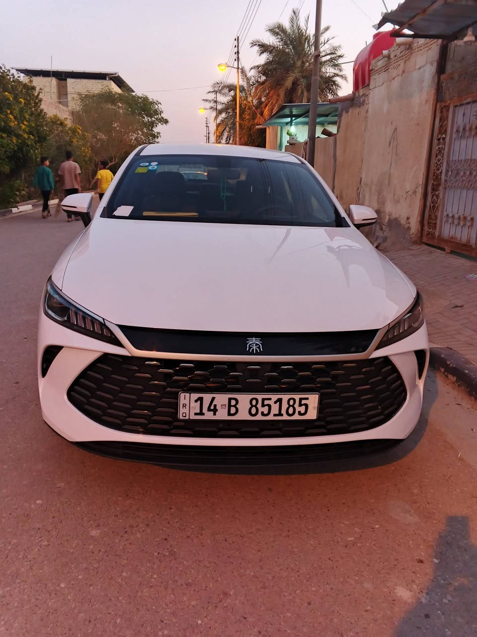 بي واي دي لبيع مديل 2025 ماشيه 2000/***********البصره الهارثه
