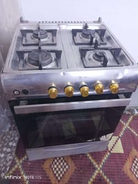 طباخ يوني فيرسل مصري اربع مشاعل نضيف كلش شغال علفحص سعرة 65 للاستفسار ...