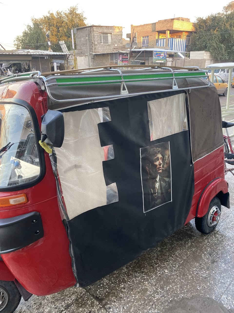 تكتك للبيع موديل١٧ شهر. ١٢/٢٨مكينه ٢٠ سعر ٣٥٠٠ وبيها مجال مكان زعفرانيه    ***********
