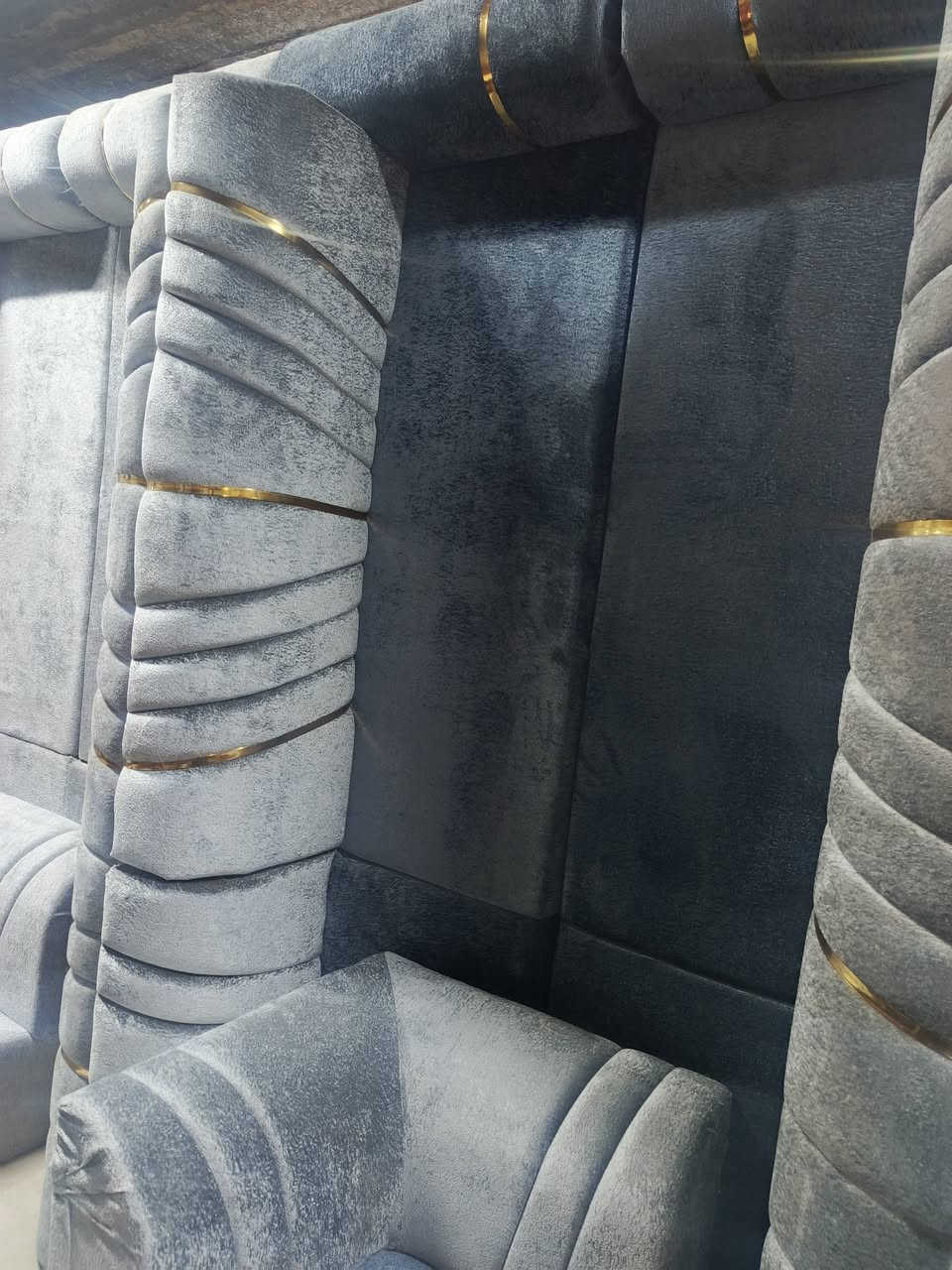 جواوين سعر مناسب جديد ما مستخدم اللي حاط يدخل خاص موجود عندنا بالاقساط ونقد استفسار على***********
