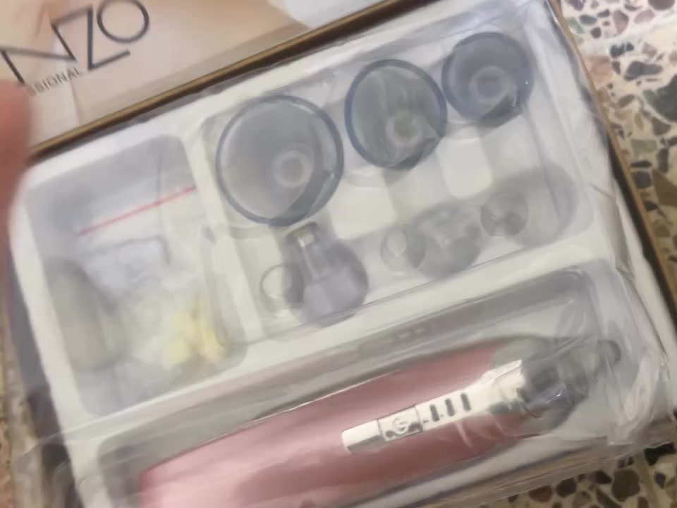 مجموعة اجهززة 
تجميل ب٥الوحدة بس المايكرو ب٥٠ قفل


**إذا كنت صاحب هذا الإعلان وتريد حذفه لأي سبب، رجاءا أرسل رسالة إلى الدعم الفني**