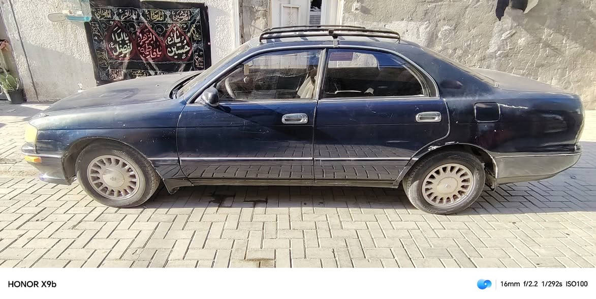 السلام عليكم
بطة موديل 1992 محرك 2500 بيهة جراد والجاملغ الخلفي جهة السايق بي صبغ محرك وكير وحدادية نضيفات
رقمهة بصرة مكان السيارة بغداد
ب 45 وبيهة مجال
للاستفسار ***********
