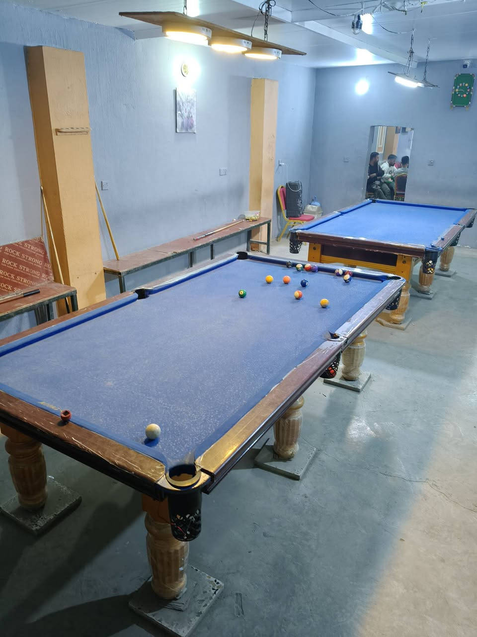 السلام عليكم
بليارد عدد 2 نضيفات  
العنوان بغداد تقاطع النهروان 
سعر لواحد500 وبي مجال
الستفسار ‏‪0772 715 3551‬‏
