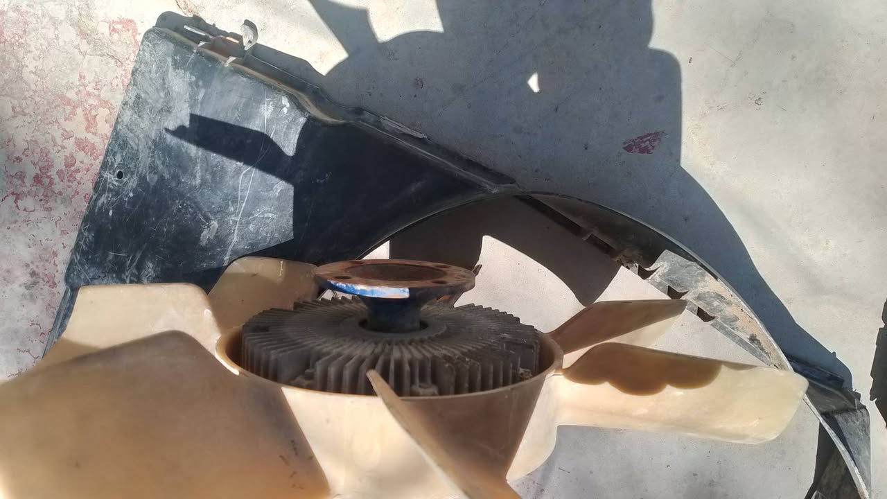 السلام عليكم كير بطه ٢٥٠٠
6خطوط مكفول و ع الفحص سعرهه 450
كلج مروحه بطه 2500 مع الحاضن مع المروحه سعرهه 50الف
اكسل بطه 6براغي ع الشرط سعره 120
كل الغراض ع الفحص 
مكاني شاميه ***********
