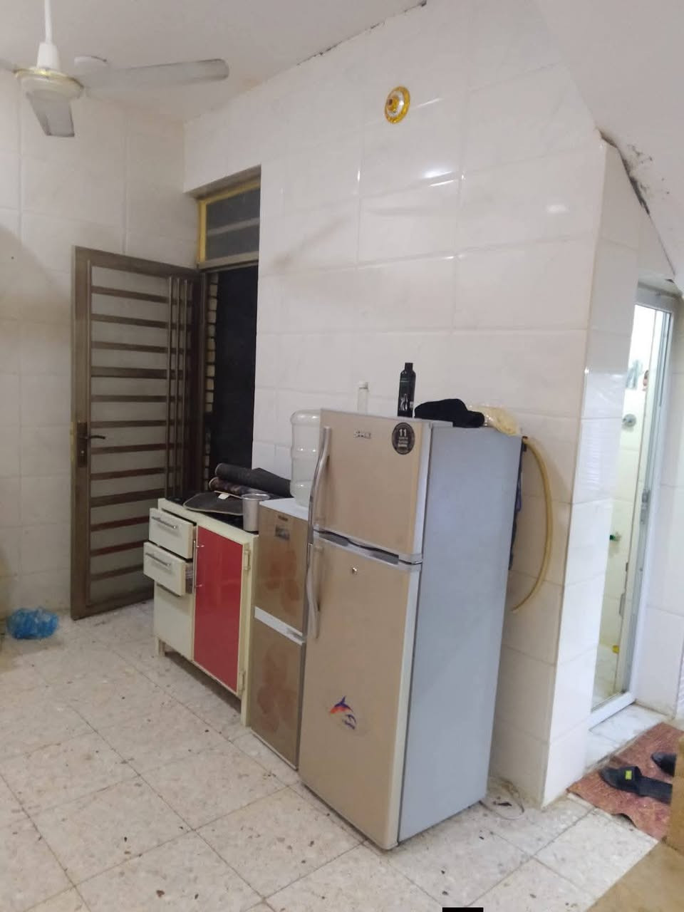 50متر للبيع الغربي شارع الاخضر اول فرع عل يمنه واجه 5نزال 10
***********
