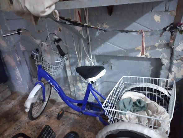 الباسكل للبيع ثلاث تايت لكبار السن جديد غير مستعمل السعر 250 وبيها مجال اتصال. *********** الموصل جانب الأيمن
