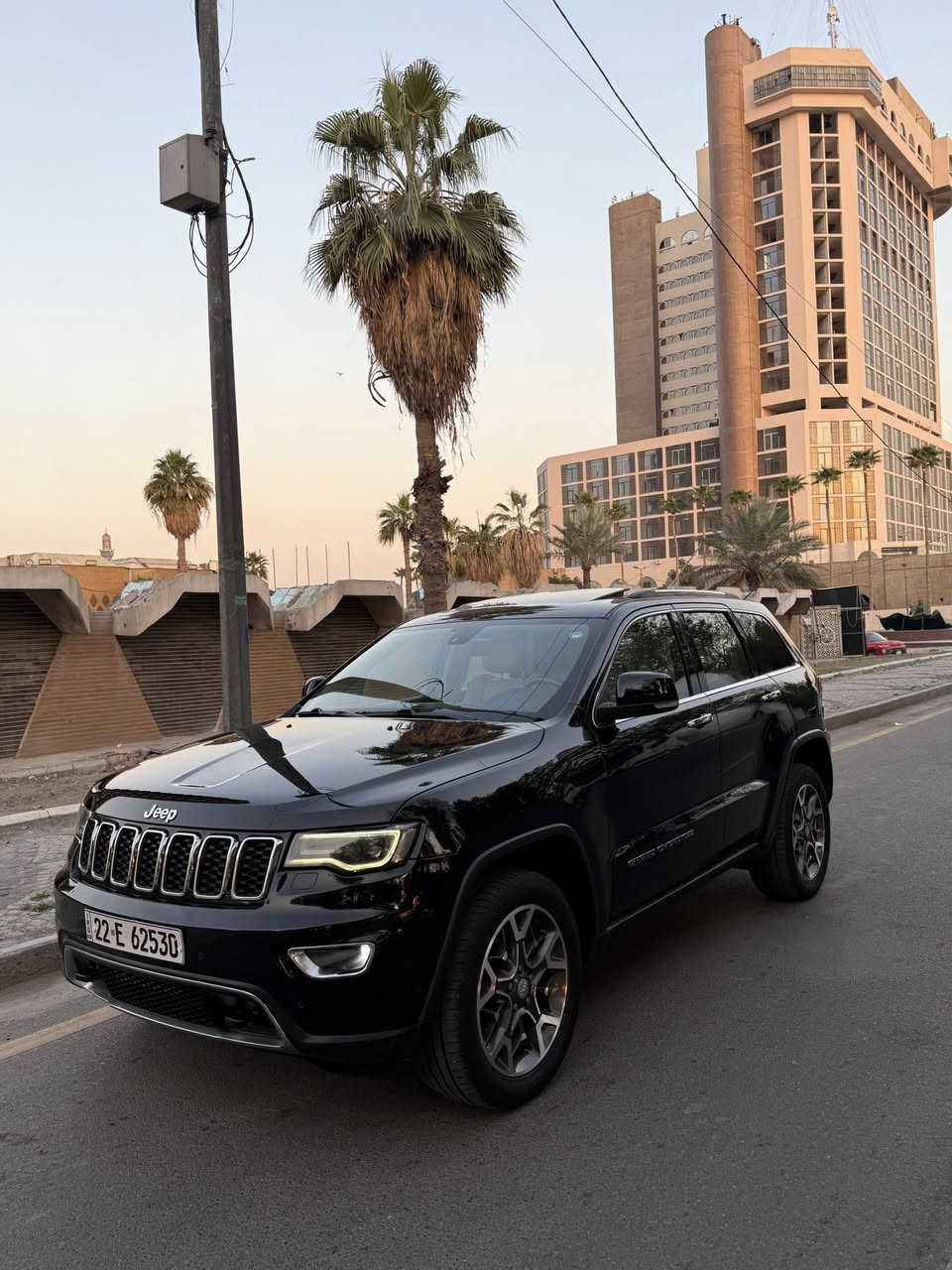 جيب 2021 خليجية لمتد معروفه مواصفاتها
السياره مكينة 6 سلندر 3600 

بانوراما 

جنطة كهرباء 

ماشية 43 الف 

نطخت صار بيها قبق جنطه تبديل نفس لون ومكانين بارد فقط‼️

السعر 256 وبيها مجال جدا بسيط وبلعافيه على الياخذها 

مكانها كرادة ساحة كهرمانه ***********
