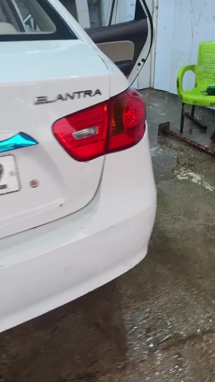 السلام عليكم موديل 2011 وارد خليجي ترايها عل 200كير محرك خير من الله مكاني كربلاء رقمها كربلاء باقي تفاصيل ب اتصال وب فيديو رقمي *********** مكفوله ما عدا طخه ب بنيد ول مذكور ب فيديو وبخدمه شراي سعرها 107 اي ضربه مابيها
