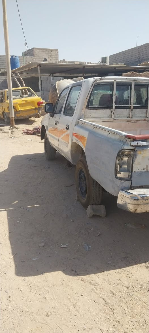 سلام عليكم  بيكب  جمره 2004 متجيه رقم ميسان مكينه وكير واكسن مكفولات  تحويل مباشر   سعر 60$وبهيا مجال العنوان بصره زبير  رقم ***********
