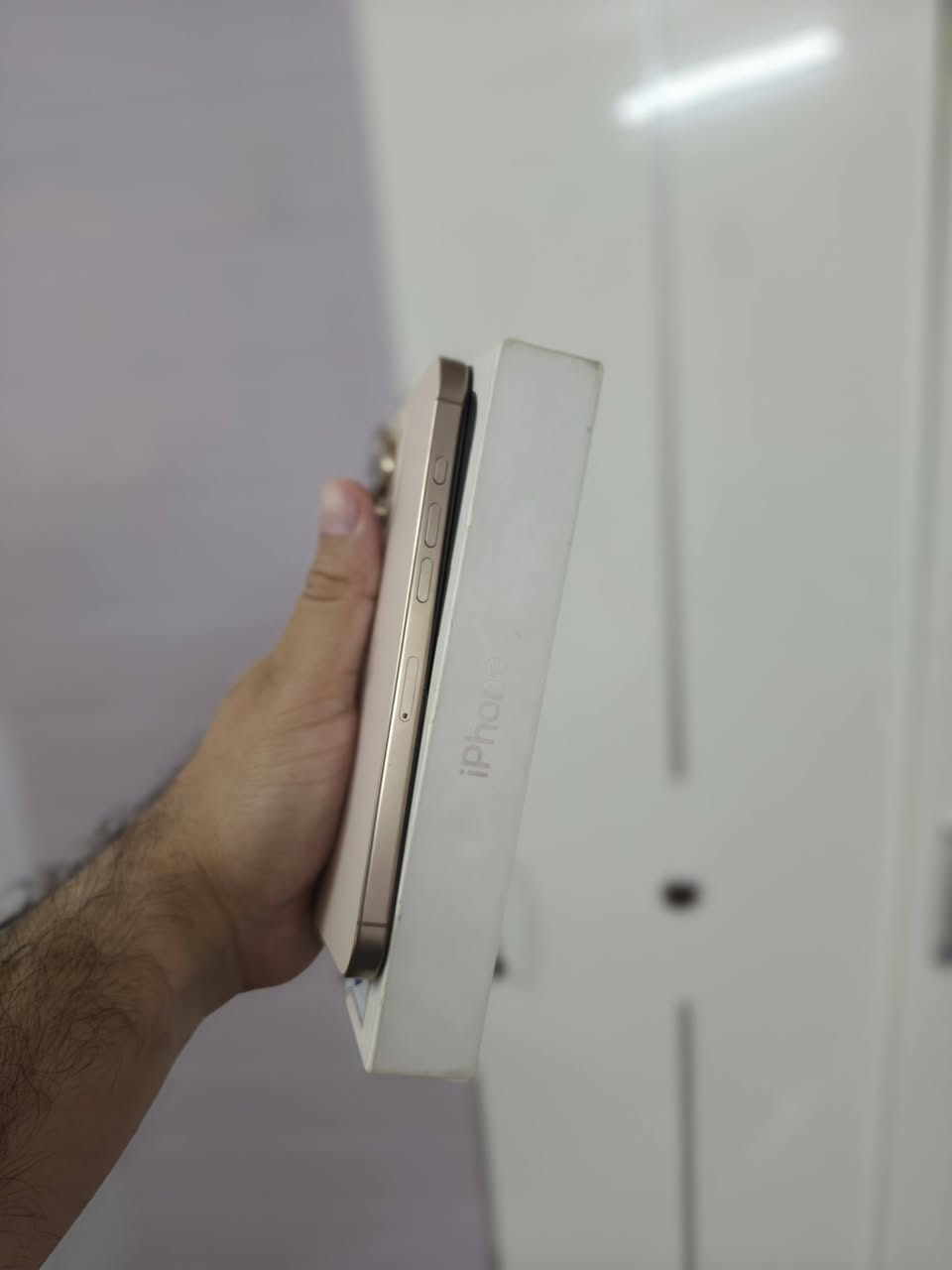 ايفون ١٦ برو ماكس
ذاكره ٢٥٦
بطاريه ٩٢ 
الجهاز نظيف مكفول زلغ مبي 
الجهاز شرق اوسط 
السعر ١٢٧٥ وبي مجال بسيط
عنواني بغداد 
للتواصل  *********** واتس اب او اتصال

