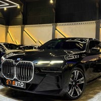 740i • ٢٠٢٣ • ٧٠٨٤٠ ميل