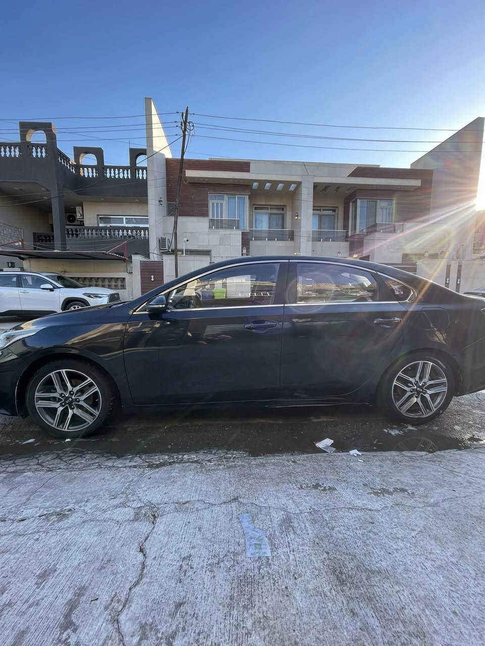 السلام عليكم كي 3 موديل ٢٠٢٠ وارد كوري فول ماعد فتح تبريد قطعتين تدفئة وتبريد بل كشنات تحكم ستيرن مري شفط وبيه هوايه موصفات بيه صبغ ٣ قطع ماشي ٩٤ السعر ١٢٥ العنوان بغداد حي الجامعة شارع المركز ***********
