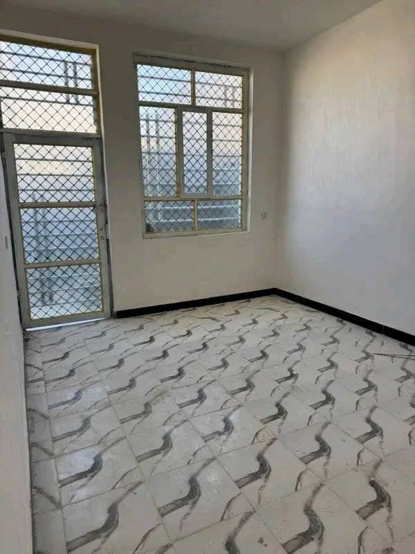 السلام عليكم
للبيع دار طابو زراعي سند 25 مساحته 100متر بناء حديث طابوك بقاطع هيثم الجبور اول شارع مال طابو صرف سعر البيت 57 
تفاصيل أكثر اتصل ***********
نستقبل كافه العروض

