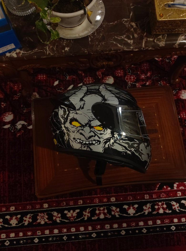 السلام عليكم اخوان كل عام وانتم بالف خير
خوذة ماركة Gike أو مثل ما تسموها Qike
السعر بمناسبة العيد وخلال فترة العيد 50 الف 
جميع القياسات متوفرة لكل لون 
وجميع الوان الجامات متوفرة ( ذهبي . ازرق . اسود . سلفر )  ويوجد زجاج شفاف 
متوفر توصيل لكافة محافظات العراق ثاني توصلك
للطلب والاستفسار واتساب ***********
#خوذة
