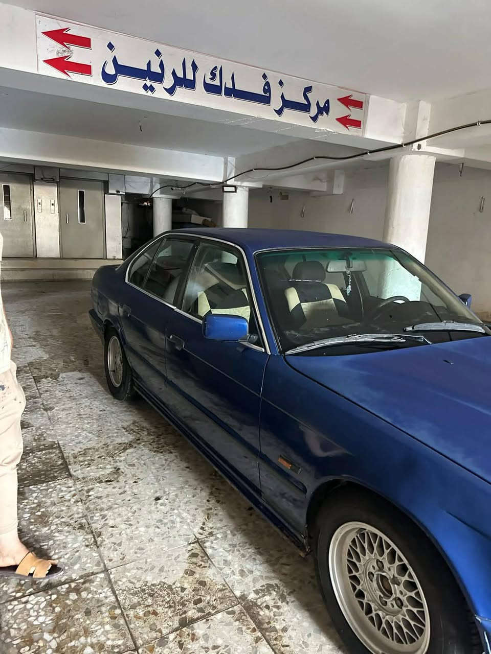 بيأم 525 مديل 91 مصبوغة عام تربريد شغال 
صدر امامي امامي خلفي جيد تخم تاير تحويل مباشر السعر 55 للاستفسار  ***********
