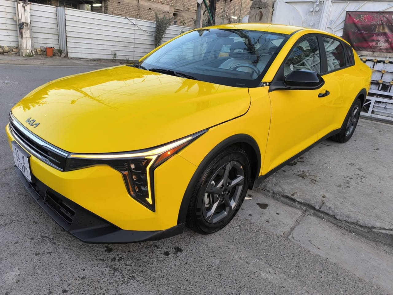 الفورتي الشكل الجديد كلياً موديل

KAi K4  25 ( وارد امريكي ) . 

ماشية 12 الف  فقط . 

لون اصفر ليموني رقم خصوصي 😉

بغداد انكليزي بسمي  

كاملة مابيهة اي نقص دوشمة 

حادث بسيط بدون تبديل بدون فتح السيارة ليبل واحد

مواصفات ( محرك 2000 دوش سمارت ذكي . بصمة تشغيل وابواب وصندوك ، تشغيل عن بعد ، شاشة ايباد كبيرة ، كاميرا خلفية ، ويل كب ، سايد بريك دكمة ، لد نهاري شمسي ، لايت 3 عدسات زنون بلادي ، بك لايت لد ، رادارات 360 ومانع توقف ، نقاط عمياء ، كروس سرعة ، مانع انزلاق ، تحديد مسار ، اوتو هولد ، نظامين قيادة ، وباقي مواصفات LX . المعروفة ) . حجر بشرط بلادي 
سعر 175 قفل هاي كل تفاصيل موجودة بالمنشور الشراي يتصل ويدلل 
رقم تليفون ***********
