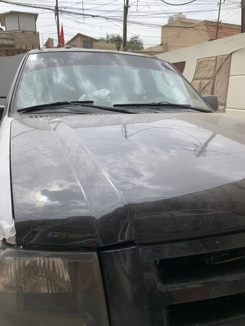 فورد اكسبدشن ٢٠١١
محرك ٨ سلندر جديد قبل شهر شديتة مع وصل الضمان مع التصوير 
رقم بغداد الماني باسمي 
تو ويل لون اسود ملكي شاشة كار بلي 
السيارة بدون ضربة دبل كود فقط بارد ب الچاملغ على كد شبر 
تايرات تخم جديد مع السبير  و لايتات زنون  صدر جديد اصلي 
شلعة بطناش ما توكف 
كهربائي بلادي ولاچك مشتغل ب الدشبول مضبطهة على ايدي دهن جديد اصلي ديفينول
معدل ناعمة وخير من الله ترايك وين متريد مكاني بغداد الجديدة 
غرفتهة نضيفة 
ربل ابواب جديدة من شركة فورد ابو الختم 
رقم صاحب السيارة 
*********** موجود واتس آب
