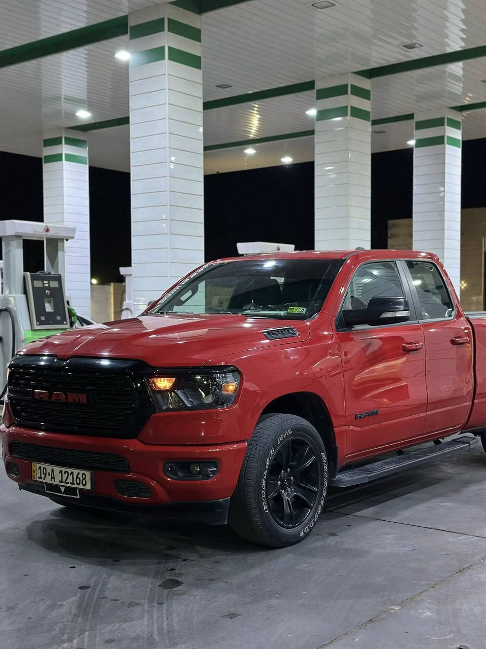 السلام عليكم

 للبيع او المراوس حسب القناعه 

دوج رام 2022 بلاك توب مواصفات بگ هورن

ماشيه 53 ميل 

تشغيل عن بعد 

فور ويل 

استيرن هيتر 

كشنات الاماميه هيتر + كشن السائق كهربائي

تبريد خلفي  

مكينه 5700

شاشه تدعم كار بلي

 كامره 

كير ماوس 

اشاره بالمرايه

حساس امامي حساس خلفي توقف ذاتي 

دبل كزوز 

حجر بيئه موجود

ويل قياس 20 

باب قصير

شادلها غلاف بدي ودوسات ب10 ورقات 

عليها منظومه غاز 80 لتر يعني تنسه الدوانز والصرف 

حادثها بدون ايرباك بدون شواصي بدون لغود بدون صبغ  

صور الحادث مرفقه مع الصور بجم كبس

رقمها كربلاء باسمي مكاني كربلاء 

السعر 280 وبيها مجال 

للاستفسار اتصل وبخدمتك 

***********-***********
