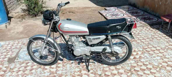 دراجه نامه شلامجه رقم وسنوية انكليزي السنويه ل٣٠ راعيها يمي دراجه خير من الله لاتنقيص ولاتبخير مكاني القرنه العلوه قرب الطاحونه السعر 1500قفل 
***********متوفر خاص وواتساب
