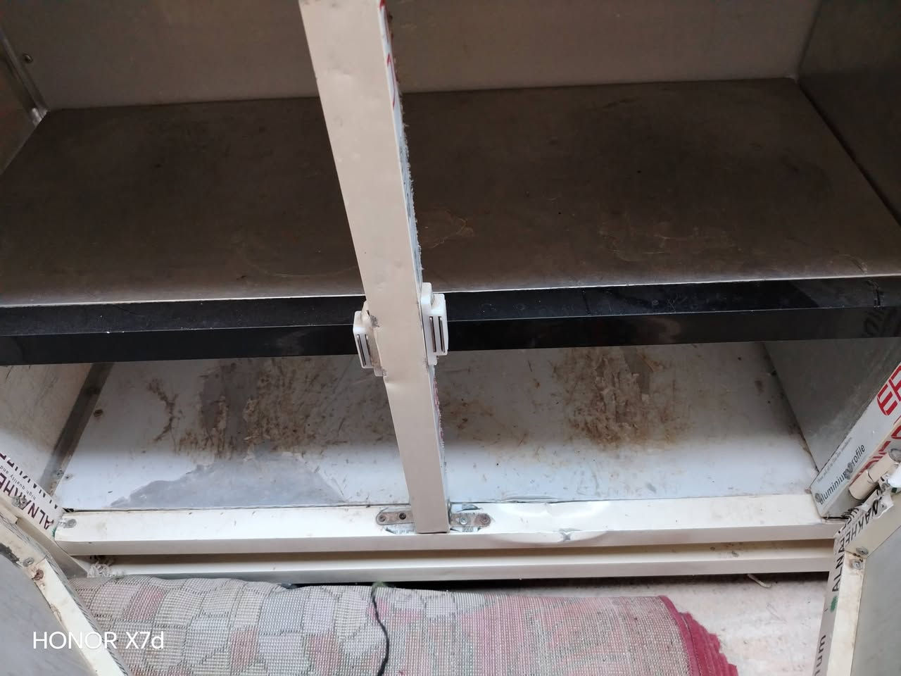 السلام عليكم غراض للبيع شراي يدخل خاص كاونتر متر ونص وطباخ ودوشك جربايه


**إذا كنت صاحب هذا الإعلان وتريد حذفه لأي سبب، رجاءا أرسل رسالة إلى الدعم الفني**