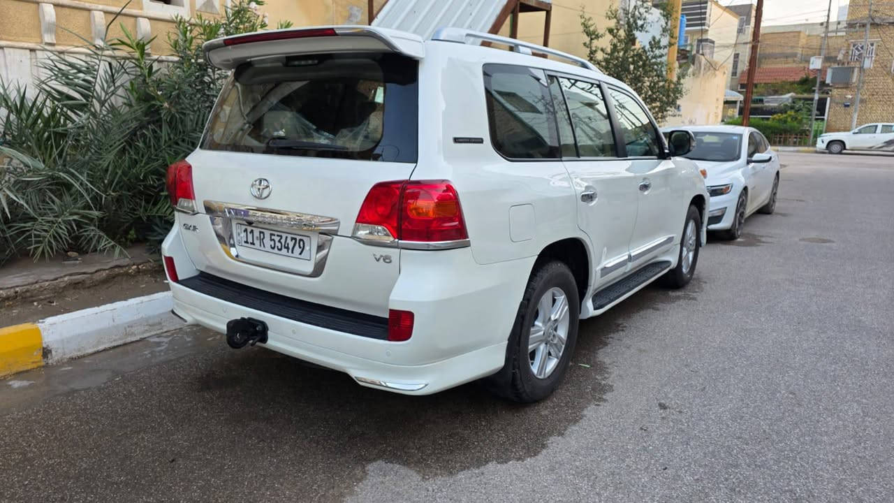 لاندكروز موديل 2015
كفاله عامه 
رقم بغداد انگليزي بأسمي 
تحويل مباشر 
السعر  400 $
ماشيه 170
مكينه سته اسلندر
كشنات كهربائية 
كشنات جلد بقلاوه بيجي
ويل كب 18مع تخم تاير جديد 
كامره خلفيه
حساسات اماميه وخلفيه
تشغيل عن بعد 
فتحه بالسقف
مكينه كفاله من الفتح
گير كفاله من الفتح
حداديه  كفاله 
العنوان 
ناصريه الشموخ 
جاهزه من كل شي
 الاتصال+ ويتساب مراوس بسياره اقل منها حسب القناعه ***********
