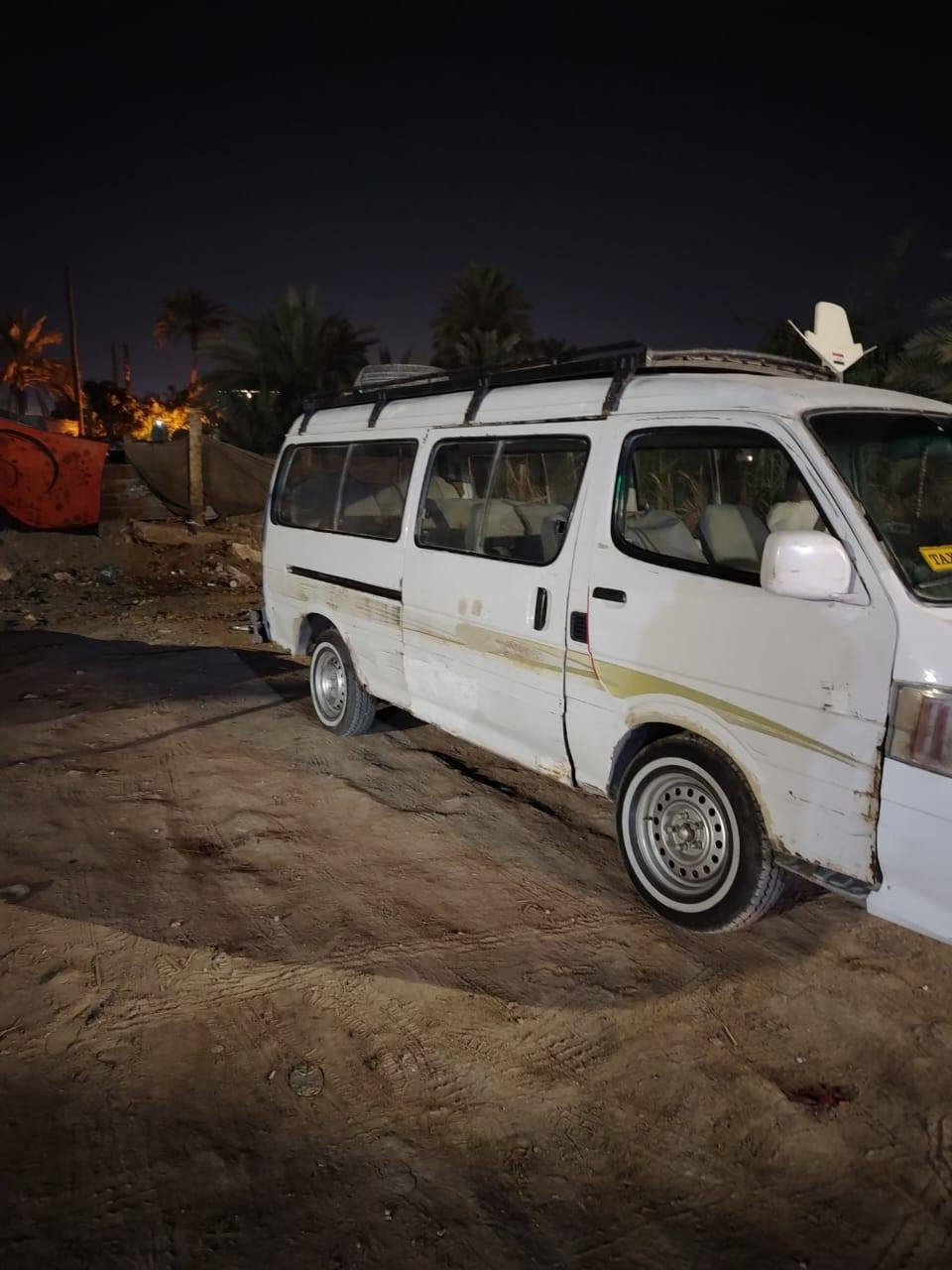 يا الله السلام عليكم رقم بغداد سياره فوتون موديل 2009 كير ماكينه لا تنقيص ولا تبخير شرط كهربائيات كلها شغاله سياره لا ضربه ولا قياس ولا تكايه هم كفاله الله شاهد تخم تاير صاله اسبوع من شاده كشنات مالك ساراس باور شغال لايتات جنون هورن شغال بوش سوبايه جديده سبير موجود جاك موجود درع وراء موجود يعني السياره جاهزه وما نقص بيها برغي قبل للشارع تشتغل بيها على باب الله الله شاهد اني كامش بيها خطوط ومستعجل على بيعتها عندي مريض مكاني بابل الاستفسار على الرقم*********** السعر 20 بيها مجال للطيبين
