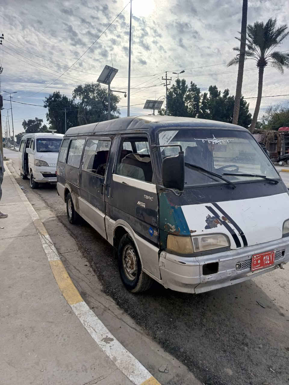 سلام عليكم كيا اسيا للبيع 95رقم احمر مكينه كير اكسل كفاله كشر شوفت عينك سنويه ساقطه رقم بصره راعيها ماندله سعر 19وبيها مجال مكان سياره بابل مسيب ***********
