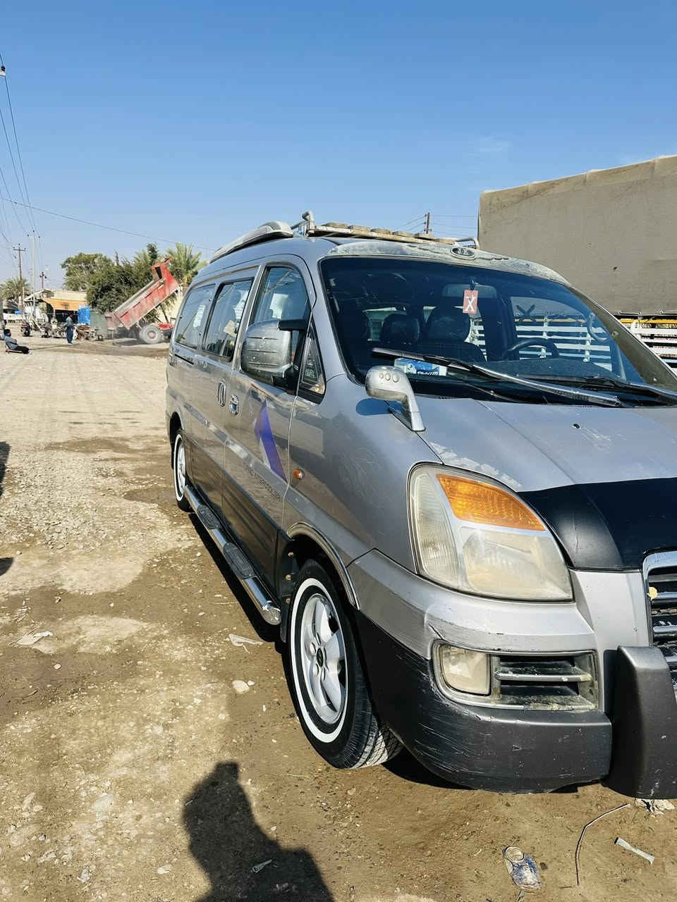 السلام عليكم
ستاركس 2007
رصاصي ￼
سنوية 2029 ب اسمي
مكينة گير محرك تجفيت 20-10-2025
دوشمة كشنات + ارضية
تخم تاير جديد+سبير 
شواصي معمرة كاملة
خط وبحث دلي عباس_بعقوبة

***********
