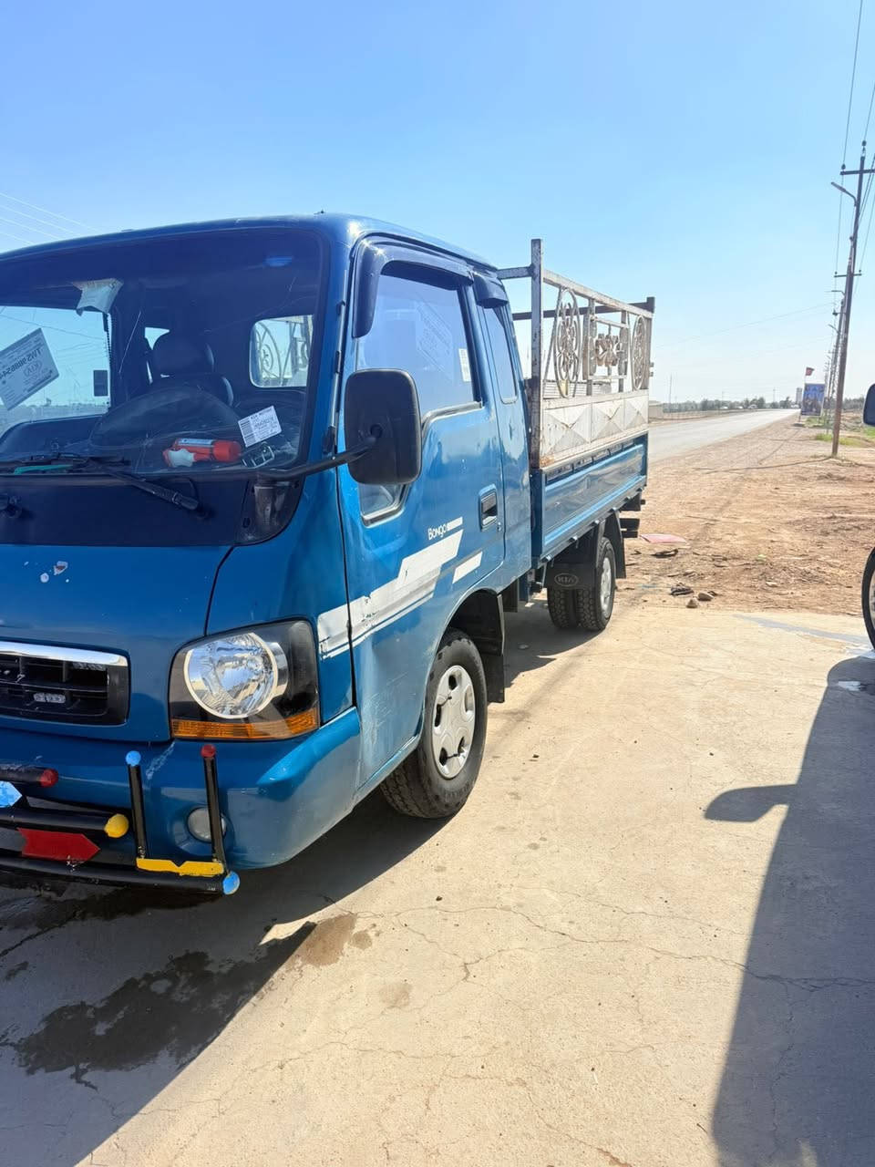 سلام عليكم سياره ام عيون موديل ٢٠٠٢
رقم بغداد السياره كفاله عامه عل شركه لا صبغ ولا بوليش 
 تبريد جاهز السياره جديده كلش سعر ٩٠ أوبيها مجال 
***********
