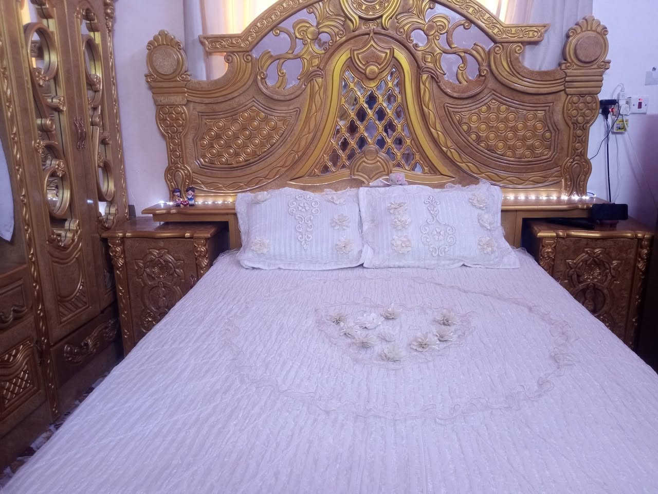 غرفة صاج اصلي كنتور 6خانات طابقين مابيها اي زلغ مشتريها صار 5 أشهر اريدها ب 850


**إذا كنت صاحب هذا الإعلان وتريد حذفه لأي سبب، رجاءا أرسل رسالة إلى الدعم الفني**