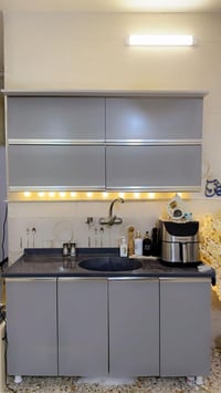 للبيع كاونتر مترين ونص + سنك متر ونص جديد  السعر   ٤٥٠ الف  0771296030...