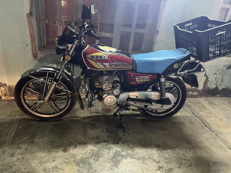 للبيع سيفان 2023كله شغال مابي يي نقص سعر 550.  وبي مجال عنوان دلي عباس  ***********
