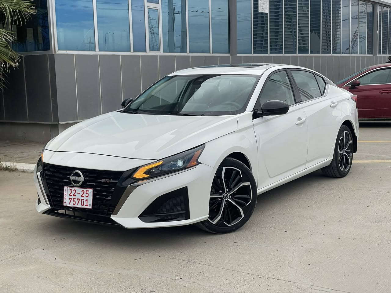 NISSAN ALTIMA 2024. 
SR
 میل 1,000               فول مصفات
سلايد +بصمة+ مرايا رادار+لايت ليد +ليد+سيستم CAR PLAY+٣ مود ايكو و نورمال و سبورت+كهرسي كهربائى كهرسيء تدفية
موبايل شحن +شاشة كبير++٣ نيضام+تبريد قطحتين+لايد
زينون+تحكم ستيرن+هاند بريك بصمة+تعديد سرعة
اربع و نص قطعة صبغ ايرباك ستيرن رجع  سيستم
(سيارة رقم كاتي) بص فحص و هزة جاهز
4 پارچه و نيوى سبوغه فحس و هزه ى بو كراوه 
اربيل: شارع ١٠٠ داخل معارض-
واتس اب موجود///***********////
