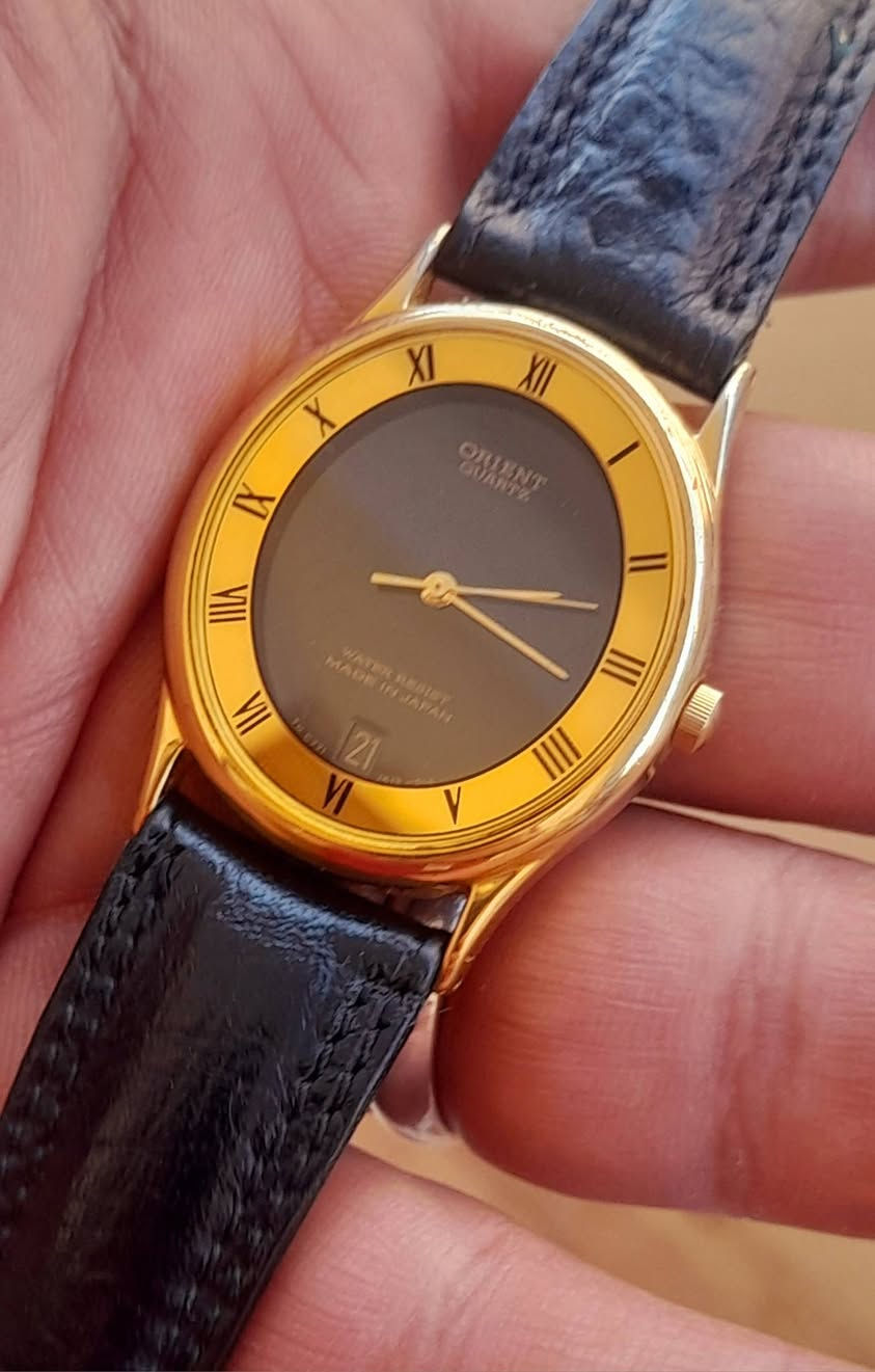 Costa silver 💥 
 اورينت ياباني اصلي كوارتز بطاريه حاله ممتازه كما هو موضح بالصور بدون مشتملات .😍😍
📌العنوان: طنطا شارع المديرية.
                 طنطا شارع الجلاء
جنوب سيناء. شرم الشيخ .السوق القديم مول تيران محل ٨٠
للتواصل والإستفسار على رسائل الصفحة أو واتس 01000188248

متاح شحن جميع المحافظات.
الدفع فوري .فودافون كاش أو عند الاستلام 

#كوستا_للفضيات #فضه #انسيال #احجار_كريمة #دلاية #Costa_sliver #silver_jewelry  #silver #ring #bracelets  #stones #gemstone #sale #watches #swisswatches #silverstone  #gift #Pandora 
#Fashion #fashionlover  #pandent  #sterlingsilver #pearls #jewelryfactory #manufacturer #silvermaker #daily #jewellerydesign


**إذا كنت صاحب هذا الإعلان وتريد حذفه لأي سبب، رجاءا أرسل رسالة إلى الدعم الفني**