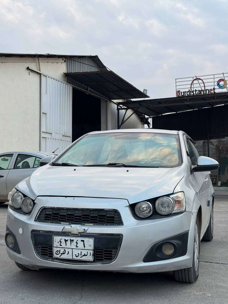 شۆفرلێت سۆنیک 2012
سەیارە پێش وپشتی کەپسه 
مەکینەی نوێی ئۆرپی لەسەرە 
5 پارچه بۆێاغی هەیە بۆ جوانی سەیارە بێ لێدرانه بێ چەکوچ 
سەنەوی بەسەر چووە 18 گەڵا غەرامەی لەسەره وەکالەی بەناوی خۆمانه 
4 تایەی نوێیه 
داوای 47 گەڵا دەکەین بێجگه لە غەرامەکەی و مەجالێکی برایانەی تێدایە
عربي 

شوفرليت سونيك موديل 2012
محرك جديد أوربي 
السيارة ما بيها اي ظربة امامي وخلفي كبس 
السيارة نظيفة داخل وخارج 
بيها فقط صبغ 5 قطع جمالية 
السيارة رقمها دهوك عليها غرامة  18 ورقة 
طالبين عليها 47 ورقة  صافي وبيها مجال شوية
 واتساب وفايبر 
0751 768 6462 أربيل, العراق
