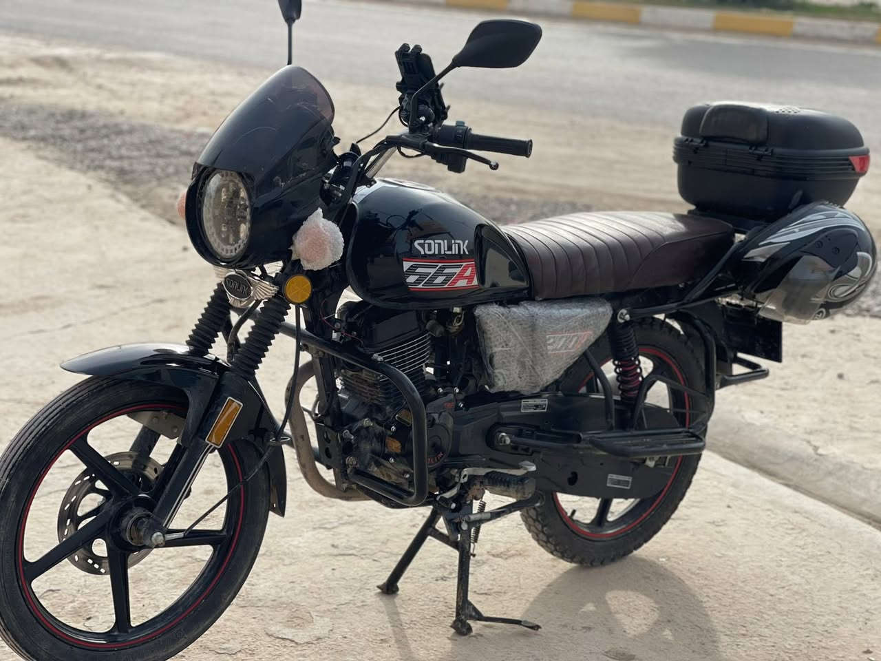 دايوان سونك موديل ٢٠٢٤ الماطور على وضع الشركة جدا نضيف كما موضح في الصور
السعر المطلوب مليون ٢٥٠ وبي مجال للشراي
***********
