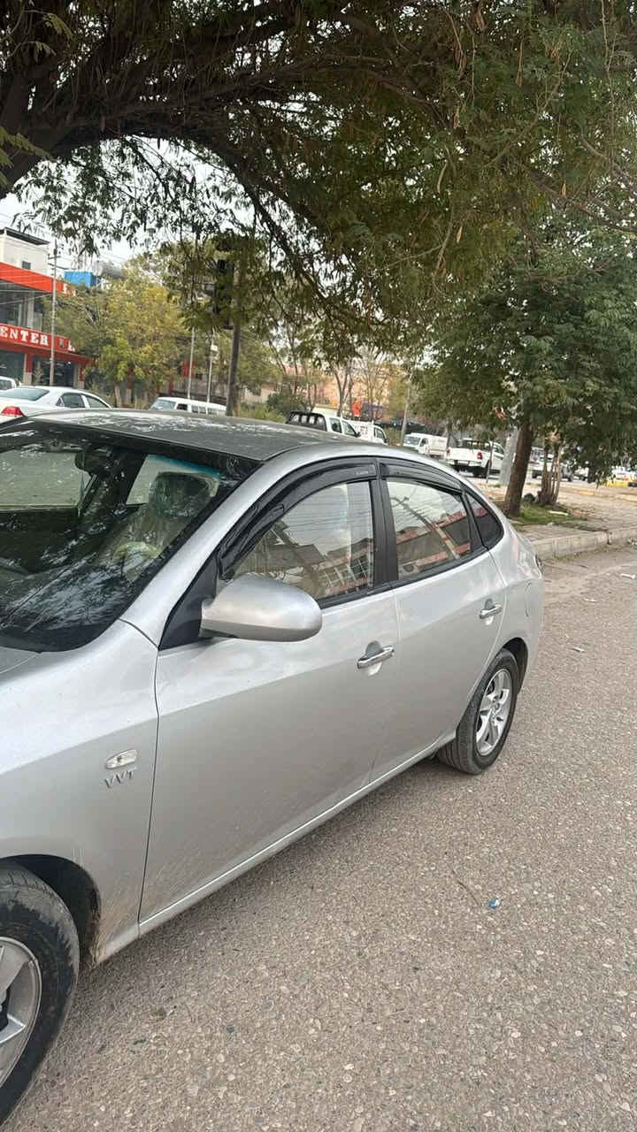 سەرتا بە ناوی خوای گەورە  ئاڤانتی ٢٠٠٨ فوولی بێ سلاید  بە شەرتی کەڤەر گۆراو نەبێ زەربەی نەبێ سەقفی بۆیاخ نەبێ گیانی هەموو ئیشەکا تەنانەت هیتەری کوشنەکانیشی ئیشەکە زۆر کەم رۆشتووە بە شەرتی گێر و مەکینە هەلمی دەمیشی نیە هەتا بلێی خاوێنە  *********** گەر موشتری نیت سەرمان مە ئێشێنە رەحمەتی خوات لێ بێ
