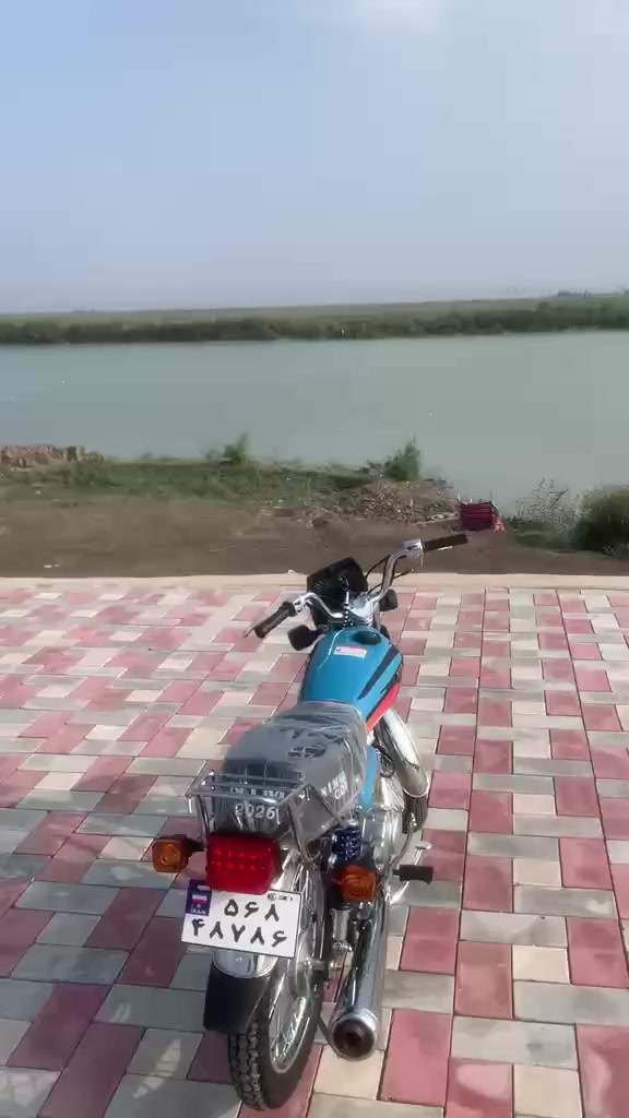 سلام عليكم دراجه يراني البيع السعر خاص والشراي يتدلل رقمي ***********☑️
