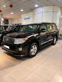 لاندكروزر VXR • ٢٠١٤ • ٨ سلندر