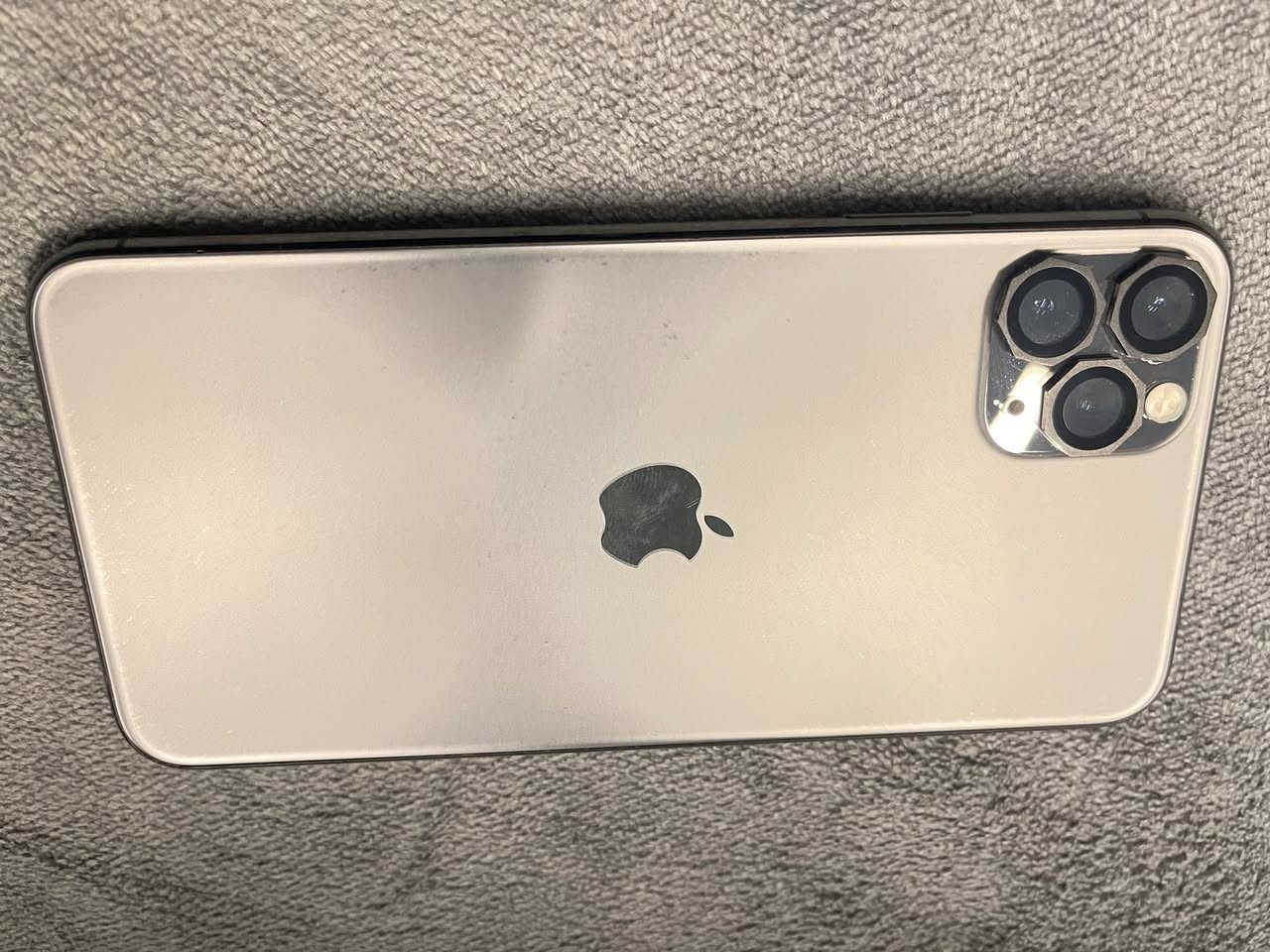 ايفون 11 برو ماكس 
 مستعمل نظافه 💯
ذاكره 512 
بطارية 76 بلادية 
الجهاز ممفتوح وبلادي 
اخر تحديث 26
مثل ماموضح بالصور كلش نظيف 
السعر 375 وبي مجال 
المكان النجف ، الميلاد
***********
