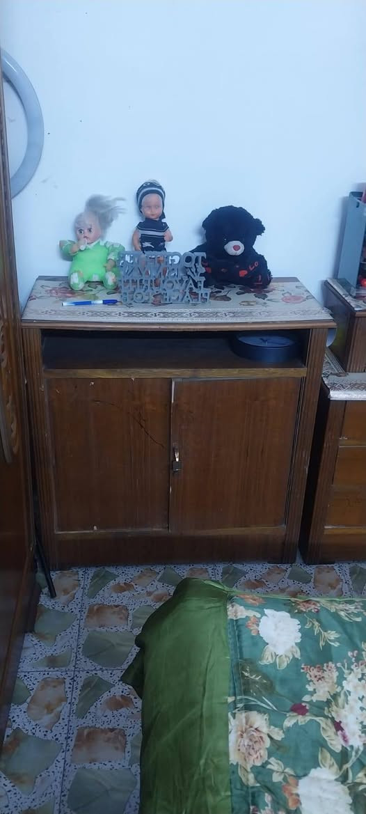 سلام عليكم غرفه صاج البيع 7قطع نضفه 70٪ بيه شوي نقوصات عراضها ب 750وبيه مجاله حك جيه عنوان بغداد متوجد وتساب ومسنجر وهذه رقمي ***********
