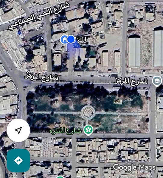 دار للبيع 
الموقع: مقابيل منتزة حي الدور شارع المركز بين مديرية الزراعة ومديرية الري 
يحتوي على 3 غرف نوم واستقبال منفصل وصالة وكراج 
يصلح فرصة استثمارية كمخزن 
المساحه 275   m2 
للاستفسار *********** الشطره
