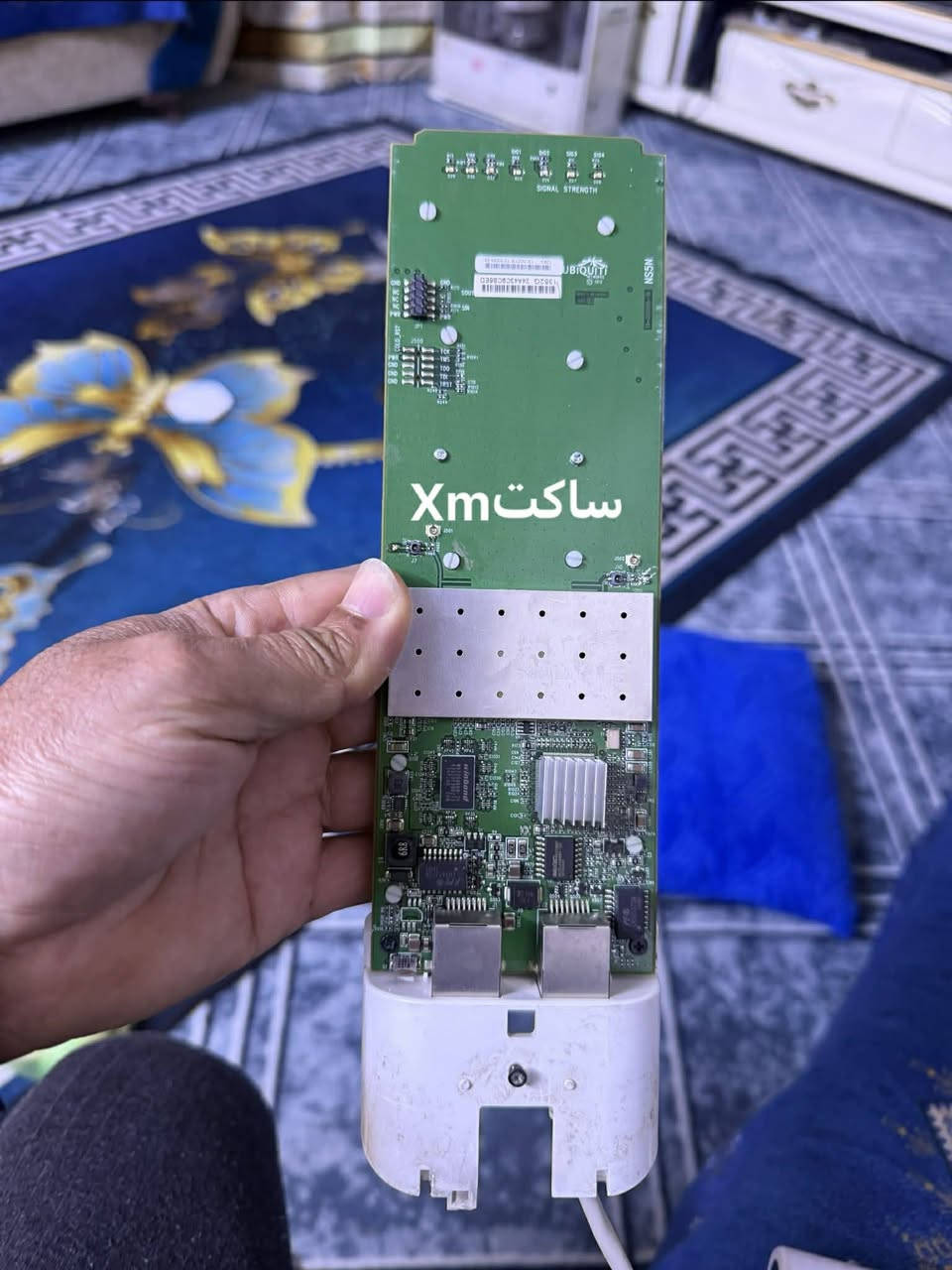 السلام عليكم 
١/ بورات عدد ٢ لوك نظيفات القطعة ب٥٥ 
٢/ خرايط ام فايفات واحد xm, ساكت والثاني xw شغال بس بيه خلل ثنينهن ب١٥ الف 
٣/ دش ٣٠ بيه فطر زغير وملحوم بالطرف جوة الفيدر مايأثر ابد سعره ٦٥ 
٤/صحن بور بيم ٣٠٠ بدون فيدر ب١٥ 
مكاني حلة بكرلي يوجد توصيل ***********
