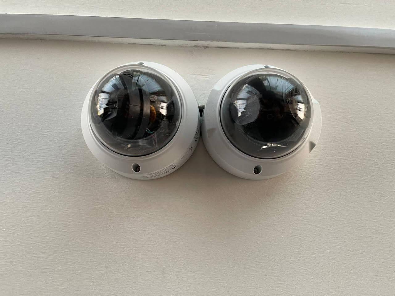 تم على بركه الله 
تم تجهيزوتنصيب كامرات مراقبه نوع2UNV ميكا تنصيب 6كامرات 
الموقع:مجمع الشراع 
من ماركة UNV العالمية من تجميع أصلي 
تتضمن 
✅كاميرات 6 ماركة UNV العالمية
✅جهاز DVR
✅اي بي IP
✅كامرات فول كلر صوت 
✅اسلاك  امتار
✅ربط الكامرات بالموبايل 
✅شاشه فول HD
✅ضمان الكامرات 5سنوات
✅الكاميرات من ماركةUNV العالمية  اصلي 
✅ تم تجهيز وتنصيب من مركز الامان الموقع حي النداء بدايه شارع المجمعات 
ملاحظه:ضمان شركة5UNVسنوات 
للطلب او الاستفسار:
#واتساب: ***********/
            ***********
العنوان :النجف الاشرف شارع المجمعات مقابل سوق النجف للعقار
