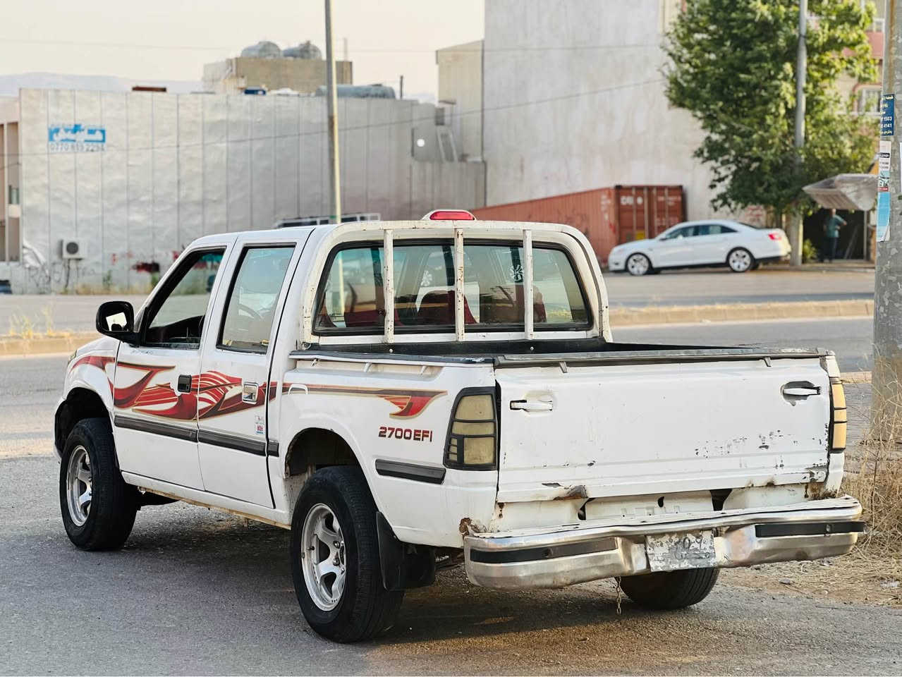 گۆناو ٢٠٠٩ مەنەفیستی عەسڵی رەنگی سپی ٤ تایەی. تازە گێڕ و مەکینەو ئەکسل و کارەبایی و شانسی بەشەرت رزیوی نیە مالی دۆستە پاتری تازە دەعم و لێدراوی نیە شوێن سلێمانی $28 گەڵا و مەعامەلەیەکی برایانە 
***********
*********** السليمانية, العراق
