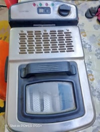 قلايه للبيع  نضيفه وما مستخدمه هواي  السعر 22 بيها مجال  العنوان بغداد...