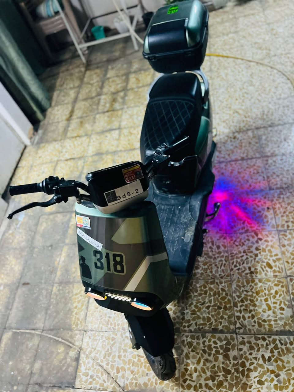 ماطور شحن 318 فول ومصفات
بطاريات شرط الفحص 🔋 
مثبت سرعه
4 نمر 
نضام R بك
اشاير + دبل خلاط 
لايت زينون عالي وناصي 
كهربائيات فول شرط كلو شغال 
318 معرفوه موصفاتو 
السعر (600) وبي مجال للطيبين 
التواصل *********** بي وتساب
