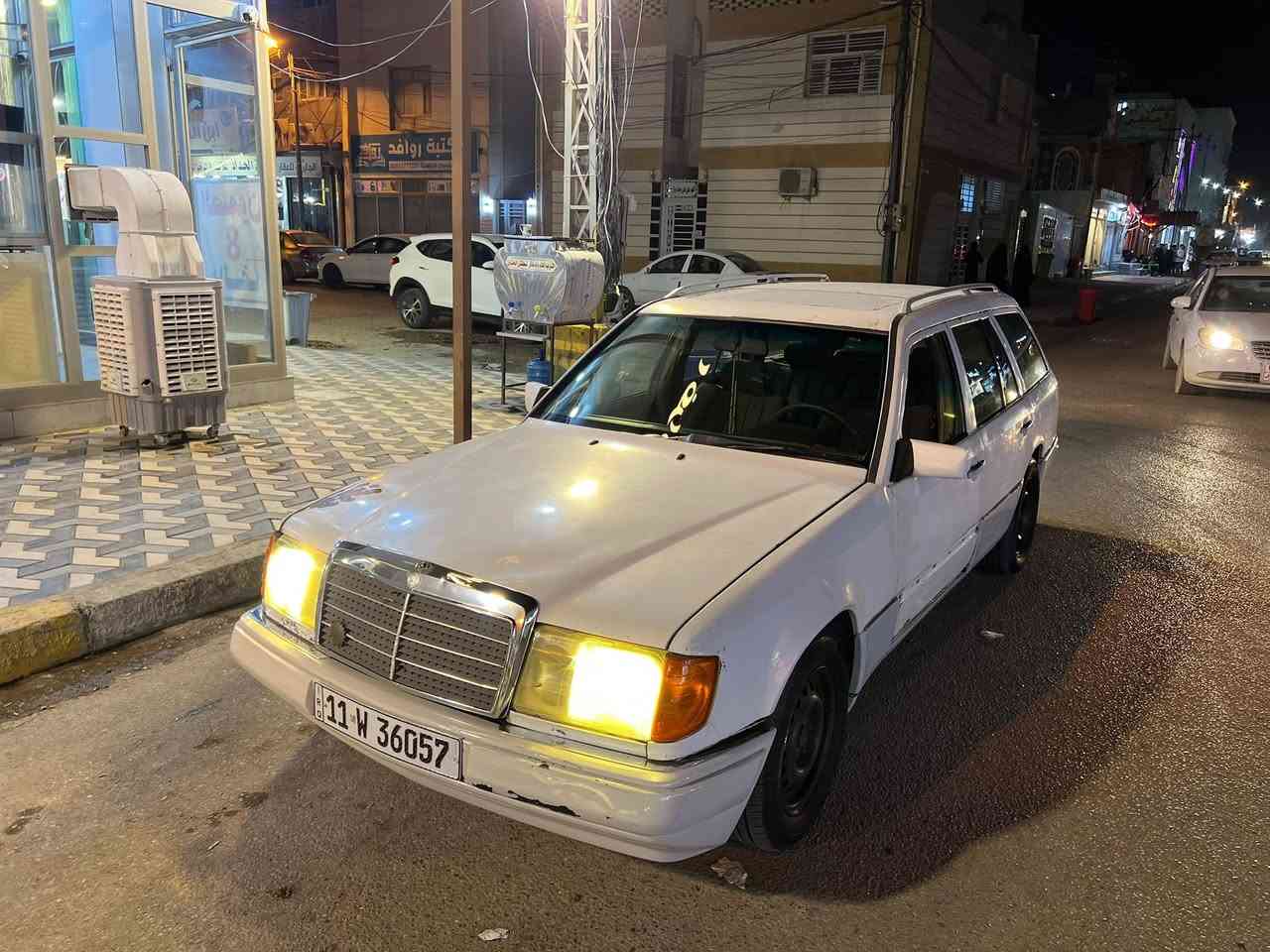 مارسدس دب ستيشن مديل89محوره بطه 3000كير ومحرك وحداديه مكفولات كله جديد سياره جاهزه للاستفسار ‭            ***********‬
